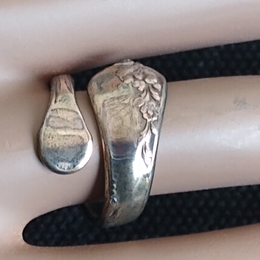 VTG Oneida Community Sterling Silver Spoon Ring